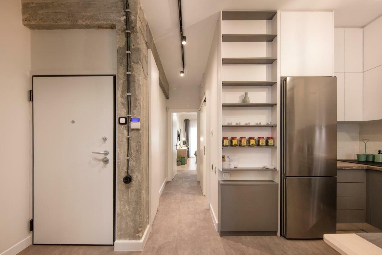 Stunning Αpartment Ιn Τhe Heart Athens. Appartamento Esterno foto