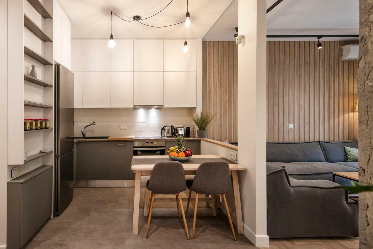 Stunning Αpartment Ιn Τhe Heart Athens. Appartamento Esterno foto